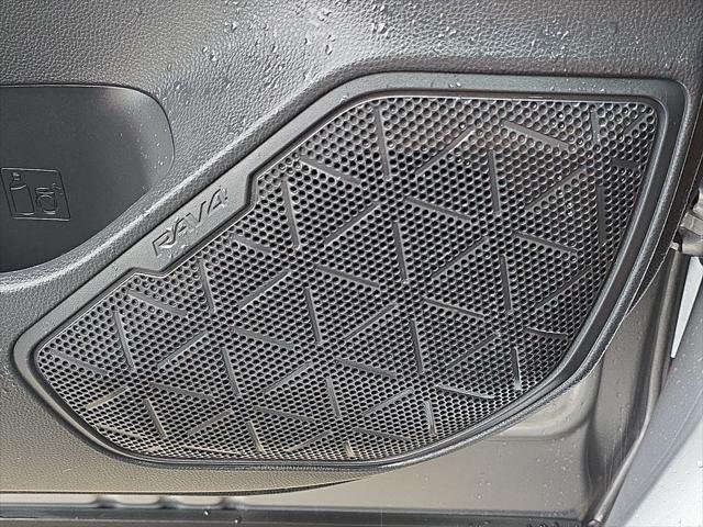 Certified Used 2023 SILVER SKY METALLIC Toyota  image 20