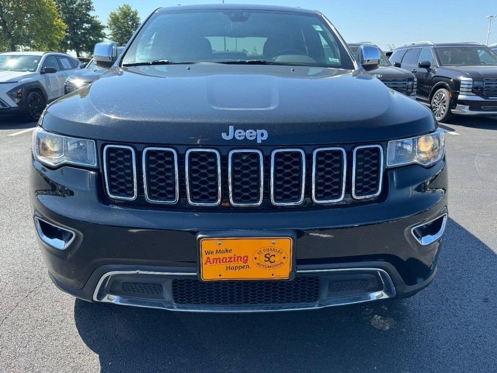Used 2022 Diamond Black Crystal Pearlcoat Jeep Limited image 9