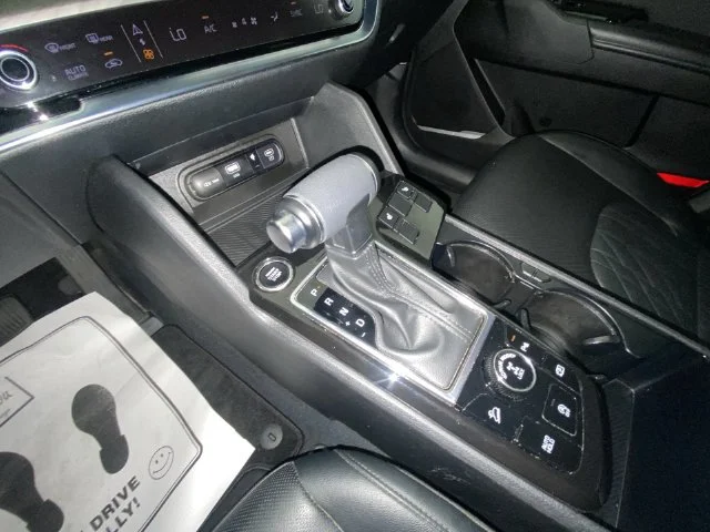 Used 2023 White Kia X-Line image 20