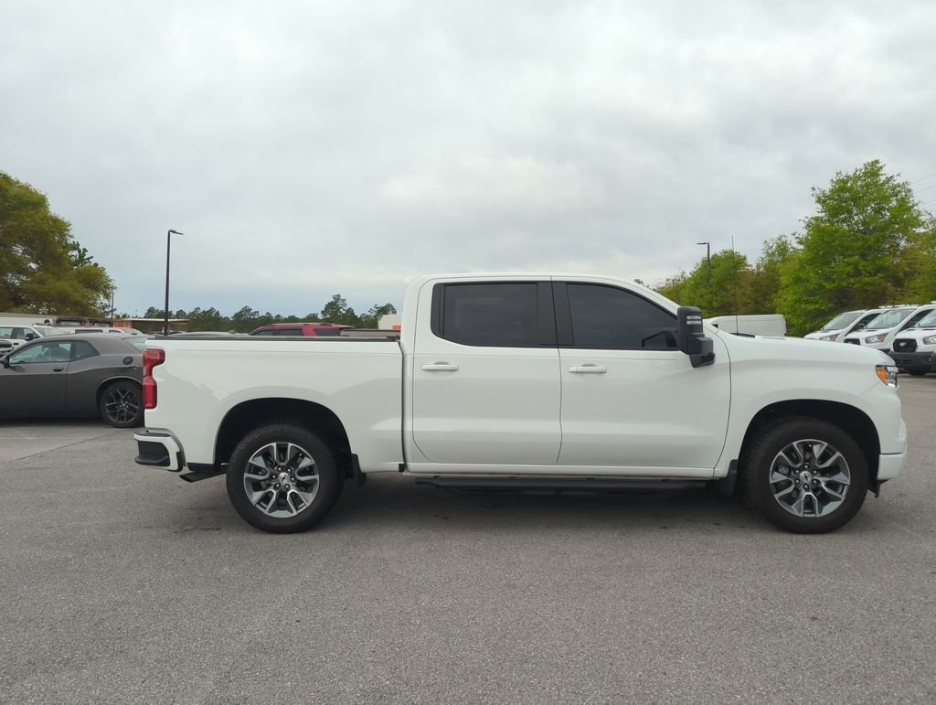 Used 2025 White Chevrolet RST image 4