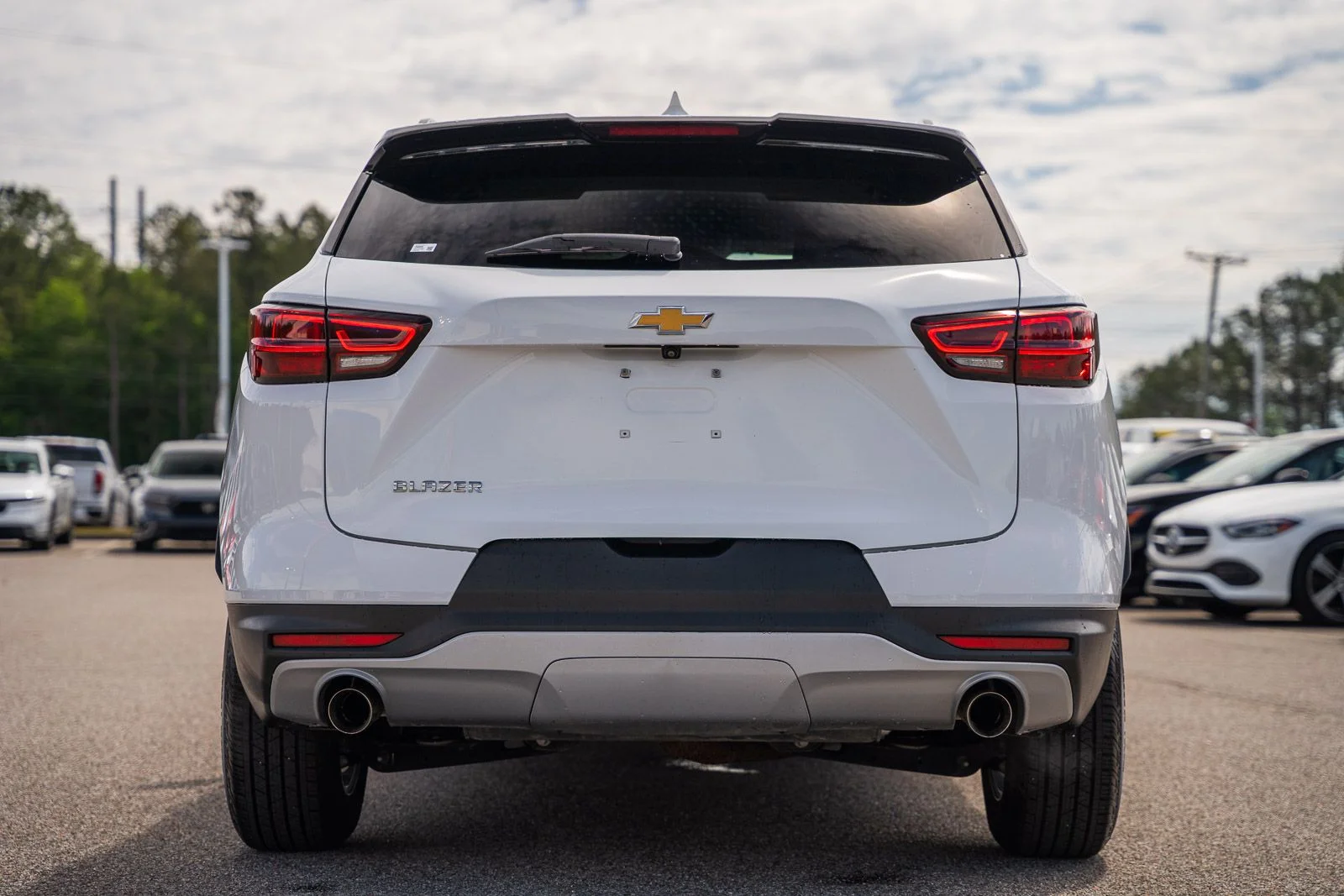 Used 2024 White Chevrolet LT image 5