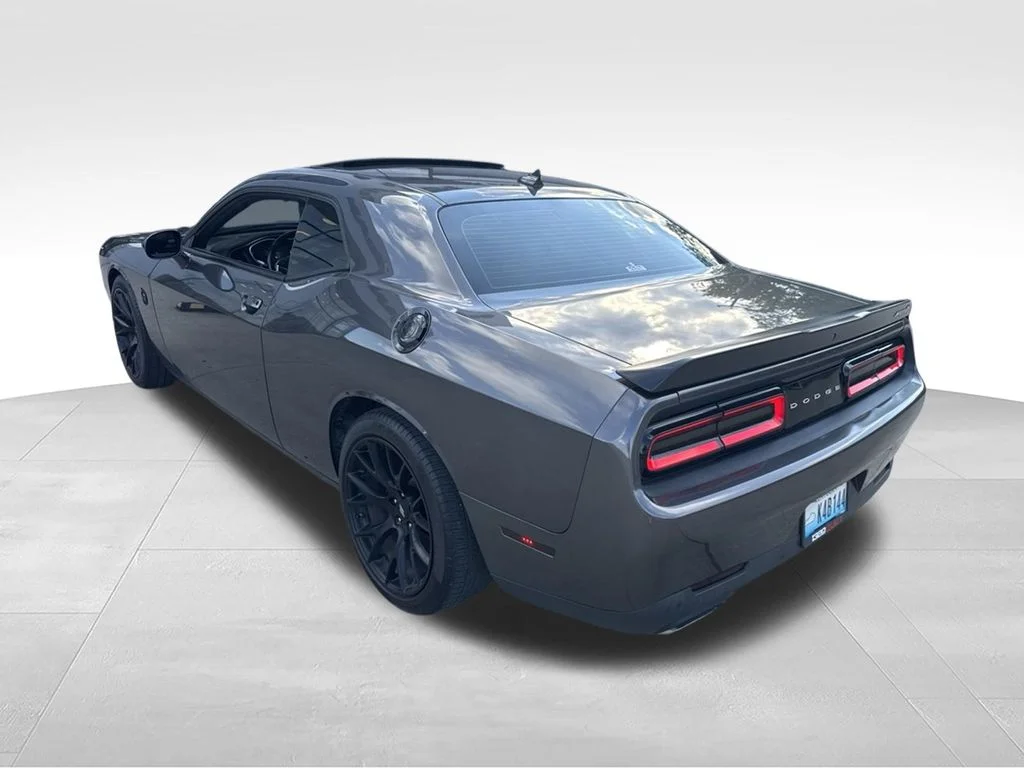 Used 2018 Gray Dodge R/T Scat Pack image 5