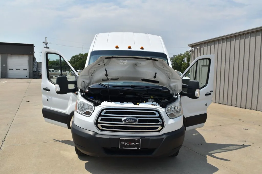 Used 2019 White Ford XLT image 28