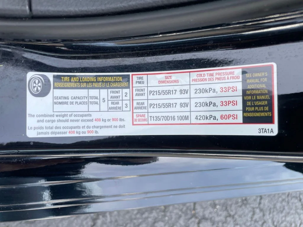 Used 2017 Super Black Clearcoat Nissan 2.5 SV image 39