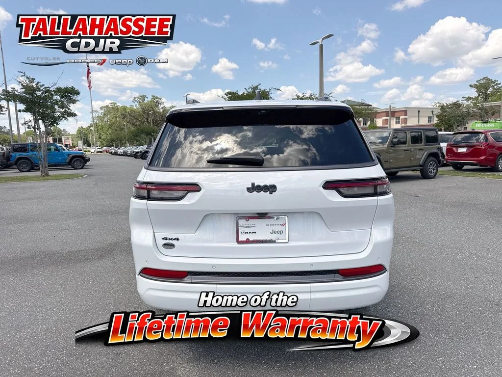 New 2026 Bright White Clear-Coat Exterior Paint Jeep Limited Reserve image 4