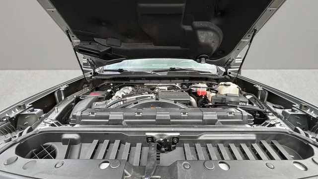 Used 2025 Gray Chevrolet Custom image 32