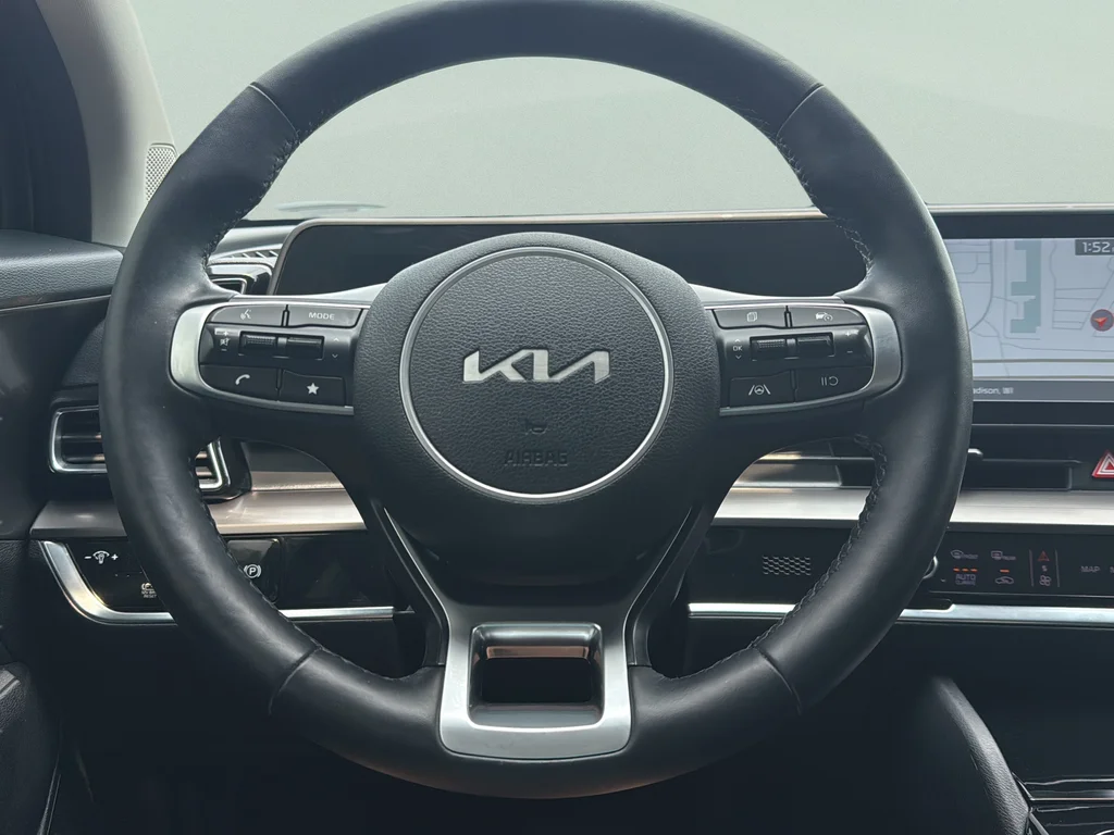Used 2023 Fusion Black Kia EX image 26