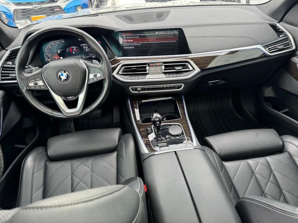 Used 2023 Black BMW xDrive40i image 13