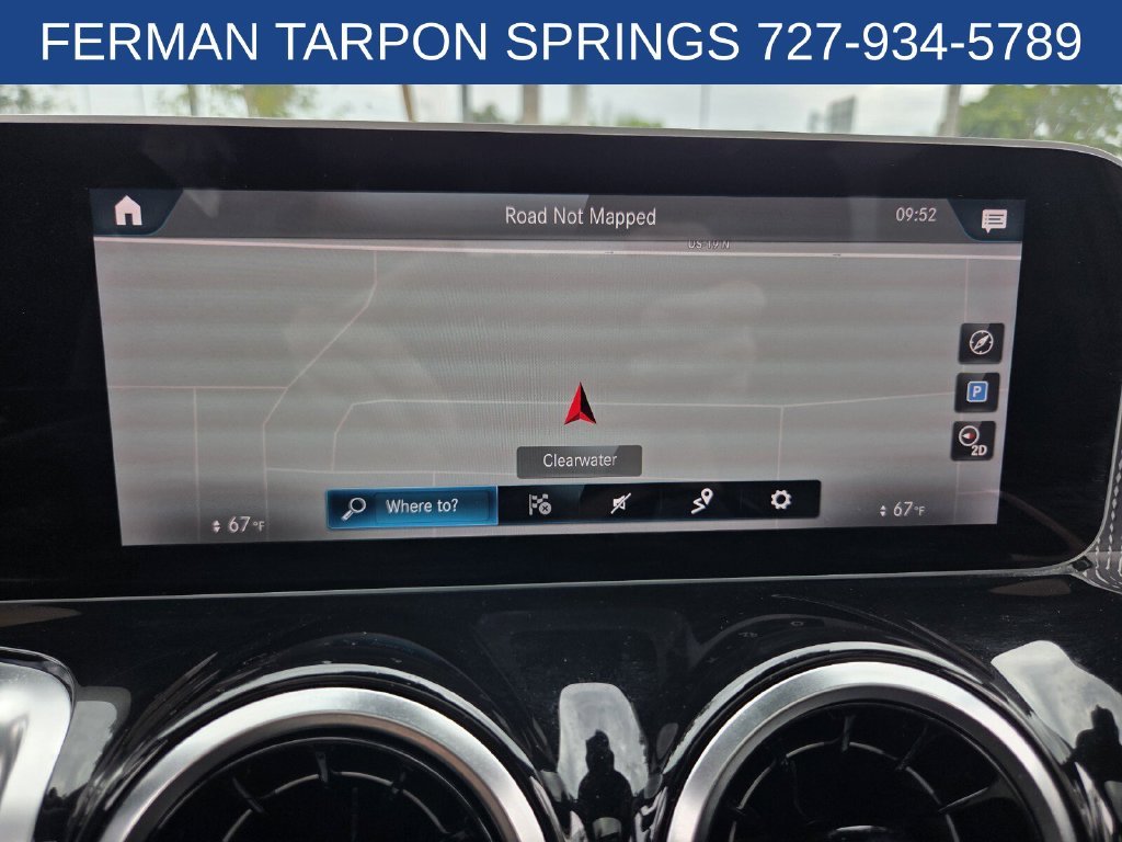 Used 2020 Red Mercedes-Benz GLB 250 image 25