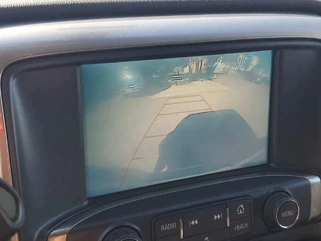 Used 2018 SILVER ICE METALLIC Chevrolet LT image 21