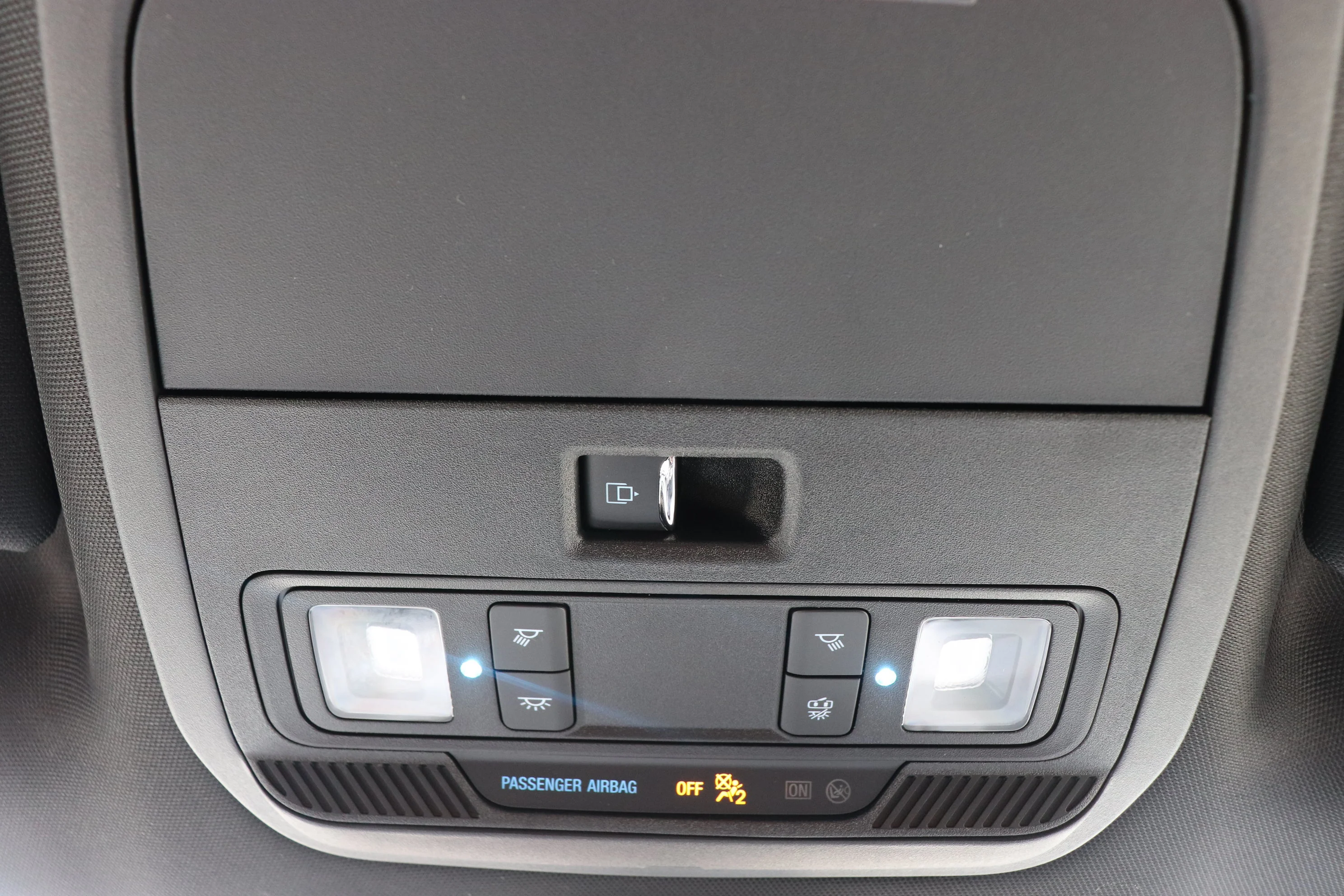 New 2026 ICONIC SILVER METALLIC Ford XLT image 18