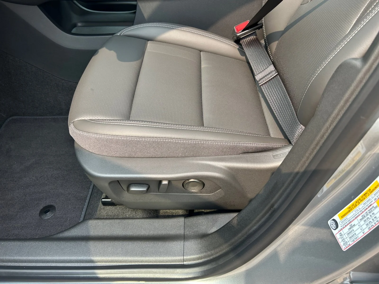 New 2026 Moonstone Grey Metallic Buick Preferred AWD image 15