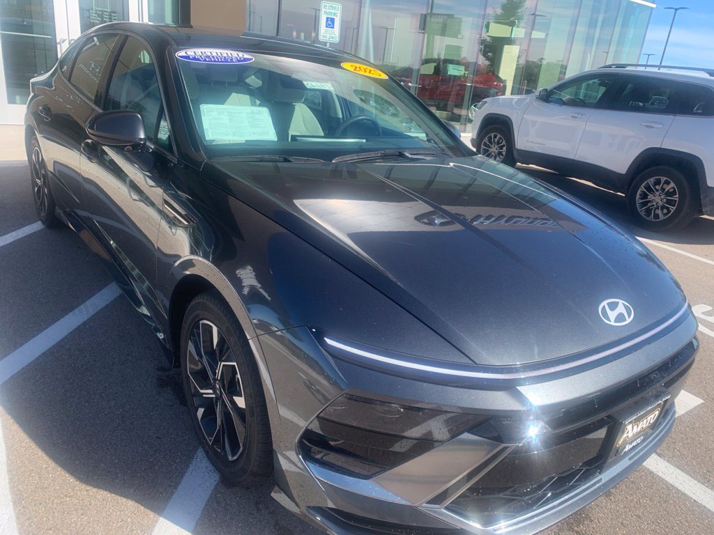 2025 Hyundai Sonata SEL - Photo 9
