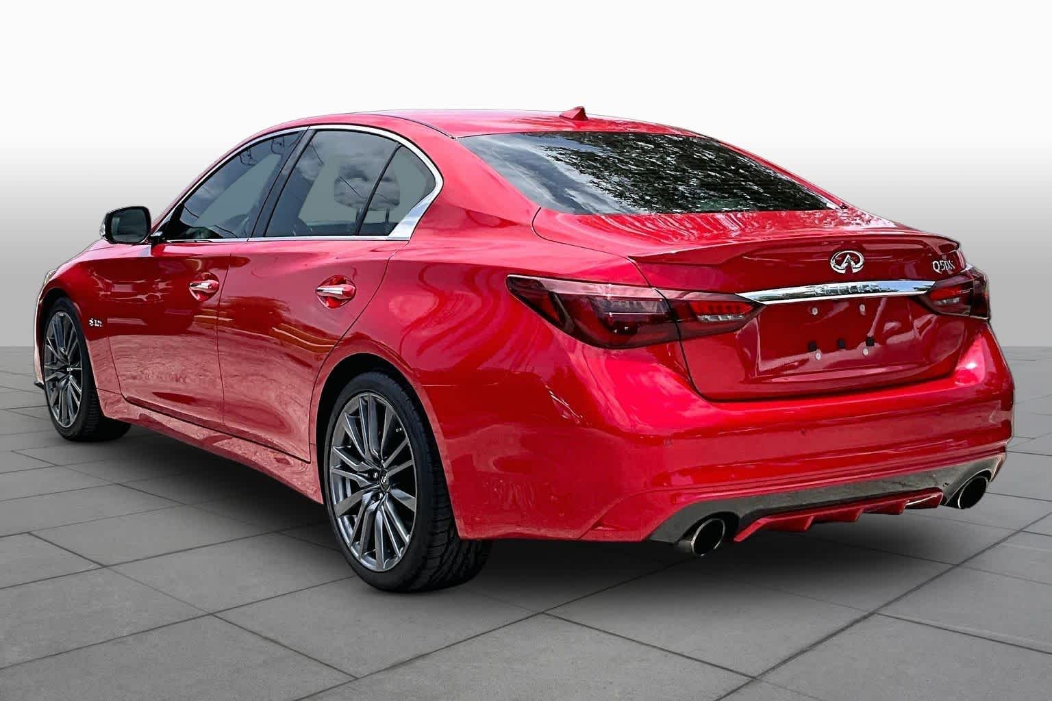 Used 2018 Dynamic Sunstone Red INFINITI RED SPORT 400 image 12