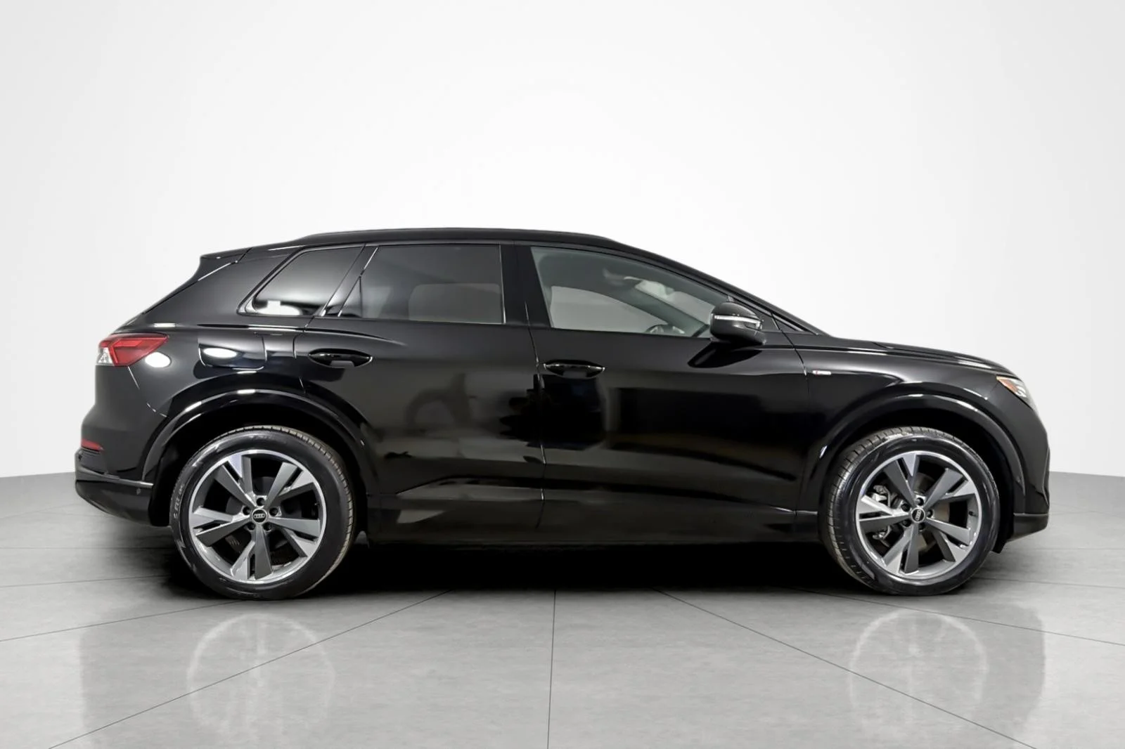 Certified Used 2023 Mythos Black Metallic Audi Prestige 50 quattro image 6