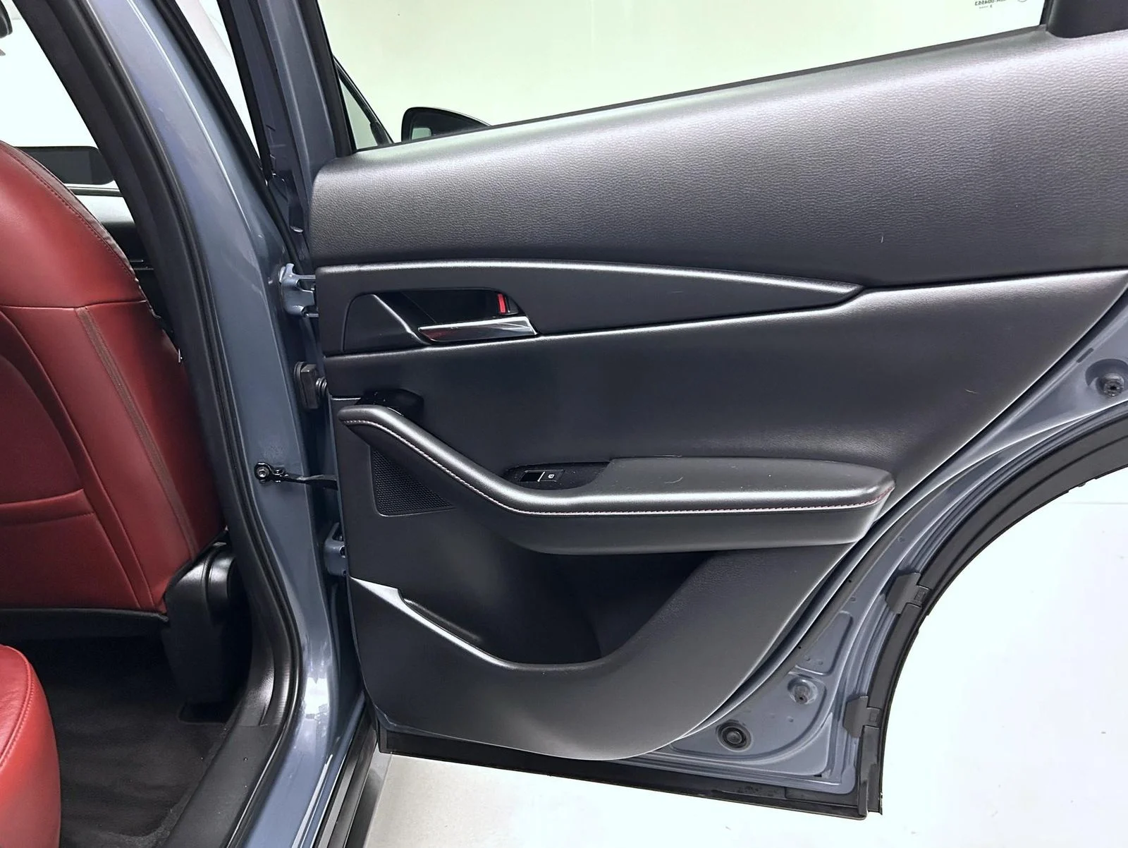 Certified Used 2024 Gray Mazda 2.5 S Carbon Edition image 17