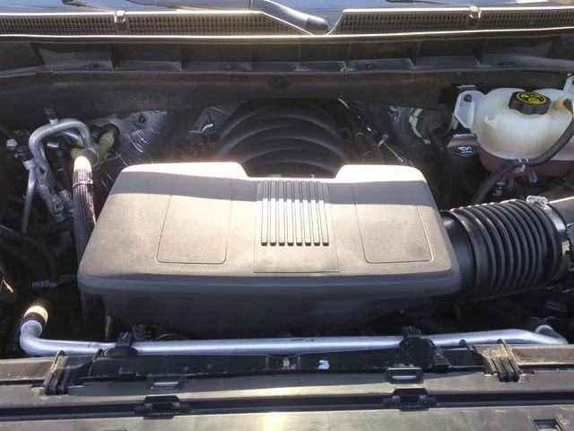 Used 2023 Silver GMC SLT image 37