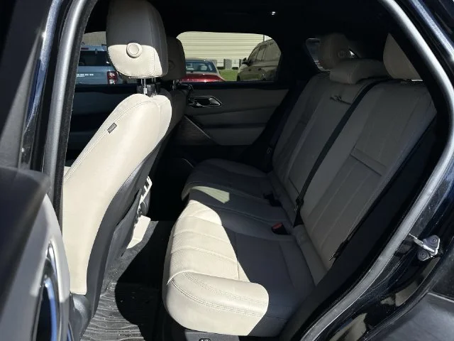 Used 2021 Black Land Rover S image 24