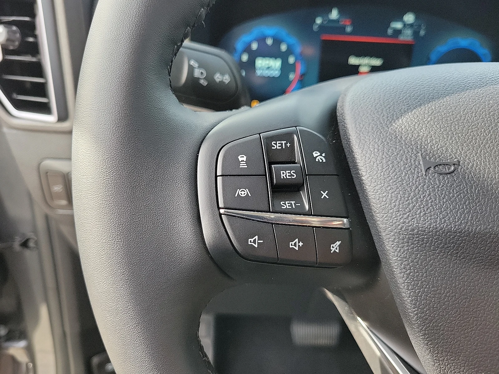 Used 2025 Gray Metallic Ford Big Bend image 7