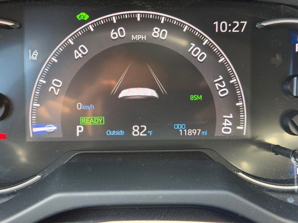 Used 2025 White Toyota Hybrid XLE image 14