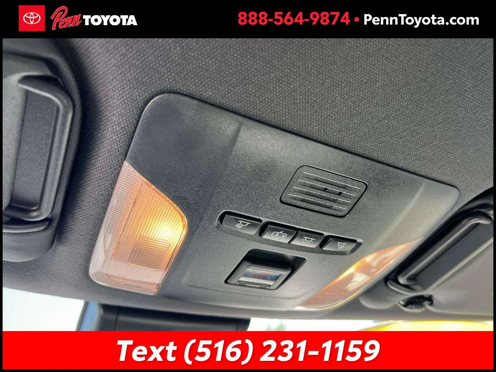 Used 2019 CLASSIC SILVER METALLIC Toyota XSE image 30