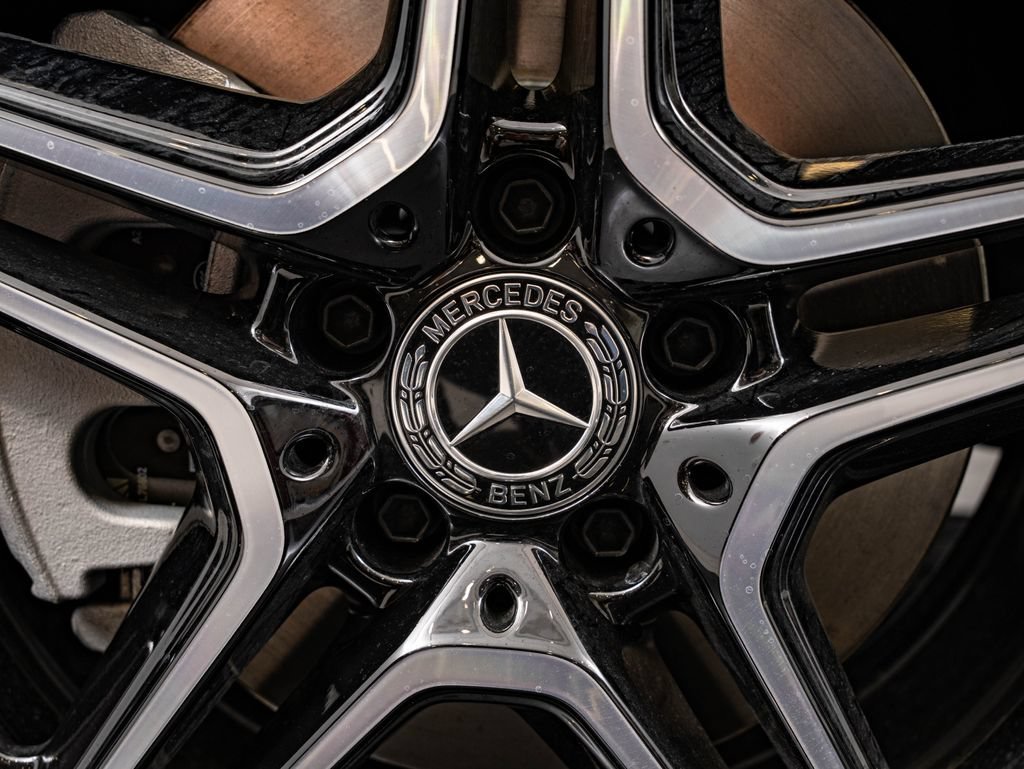 New 2026 Cosmos Black Metallic Mercedes-Benz GLA 250 image 8