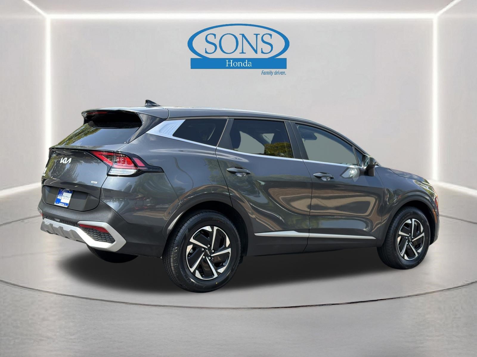 Used 2023 Gravity Gray Kia LX image 24