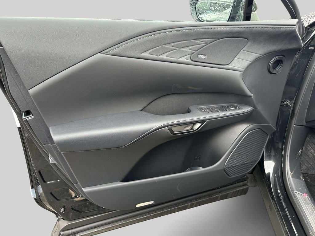 2026 Lexus RX 450h+ Luxury - Photo 11