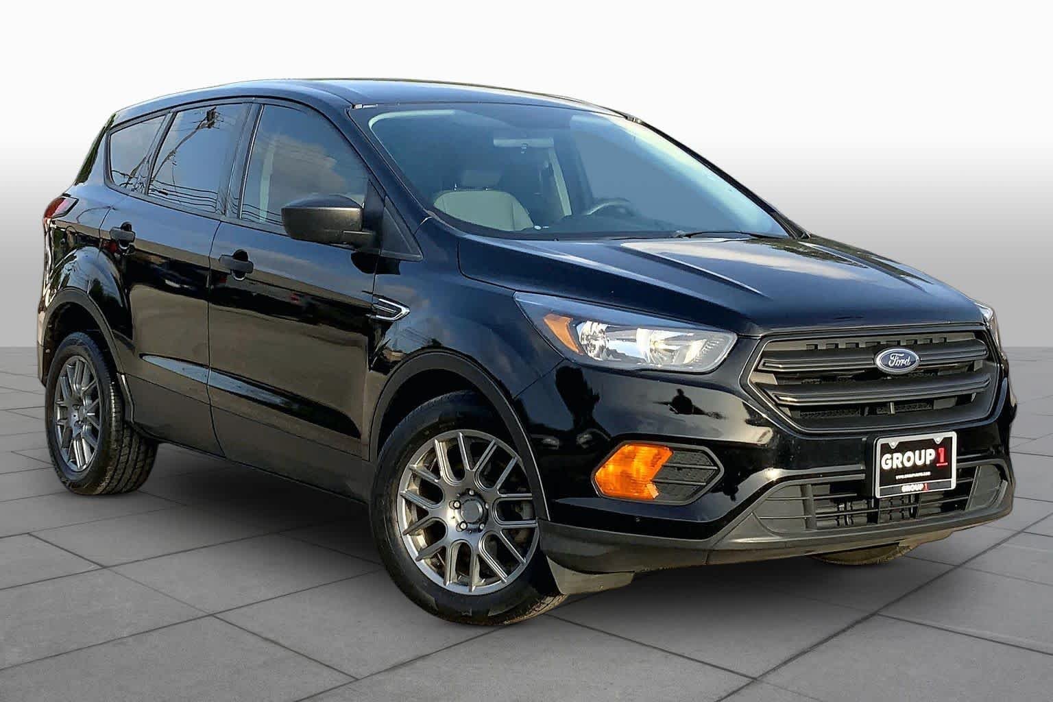 Used 2019 Agate Black Metallic Ford S image 3