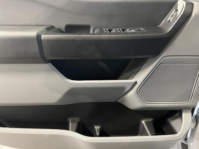 New 2026 Oxford White Ford XL image 10
