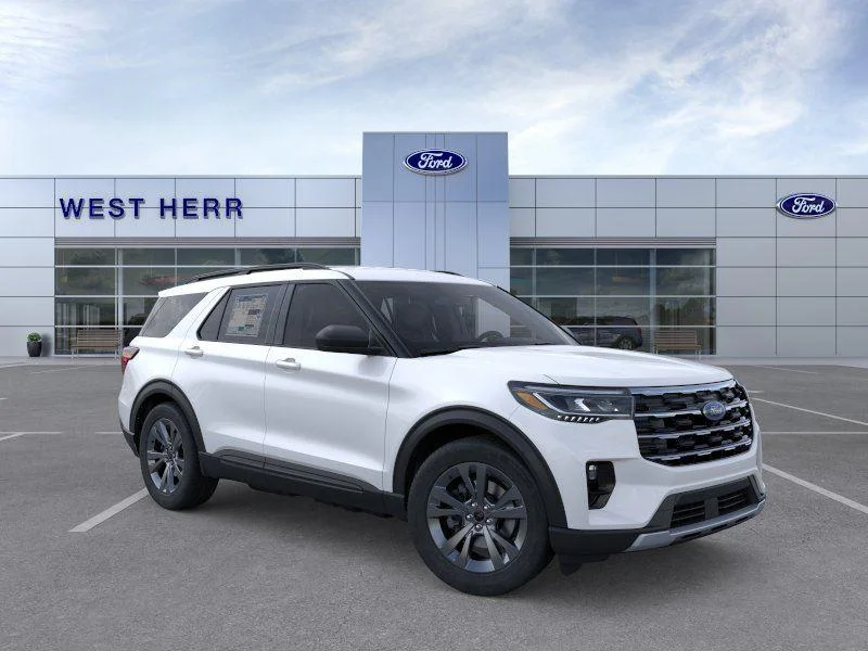 New 2026 Star White Ford Active image 7