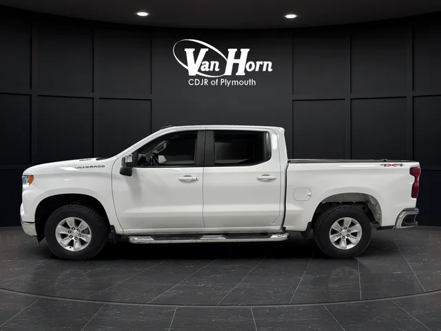 Used 2023 Summit White Chevrolet LT image 6