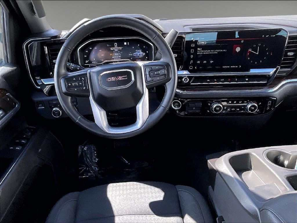 Used 2023 Sterling Metallic GMC Elevation image 17