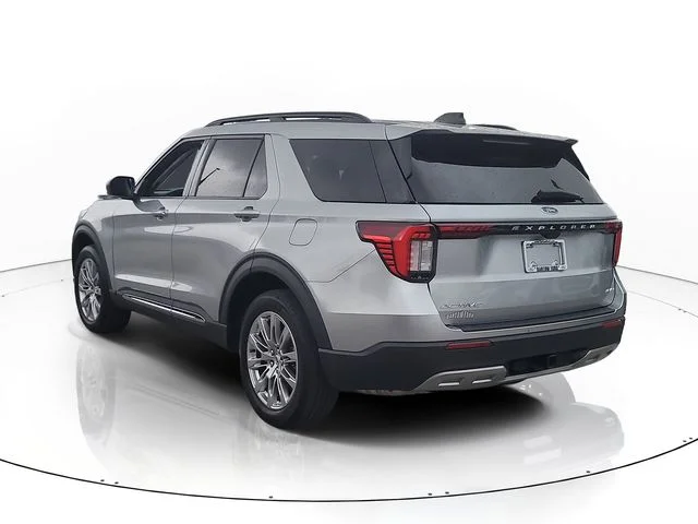 Used 2025 Silver Ford Active image 5