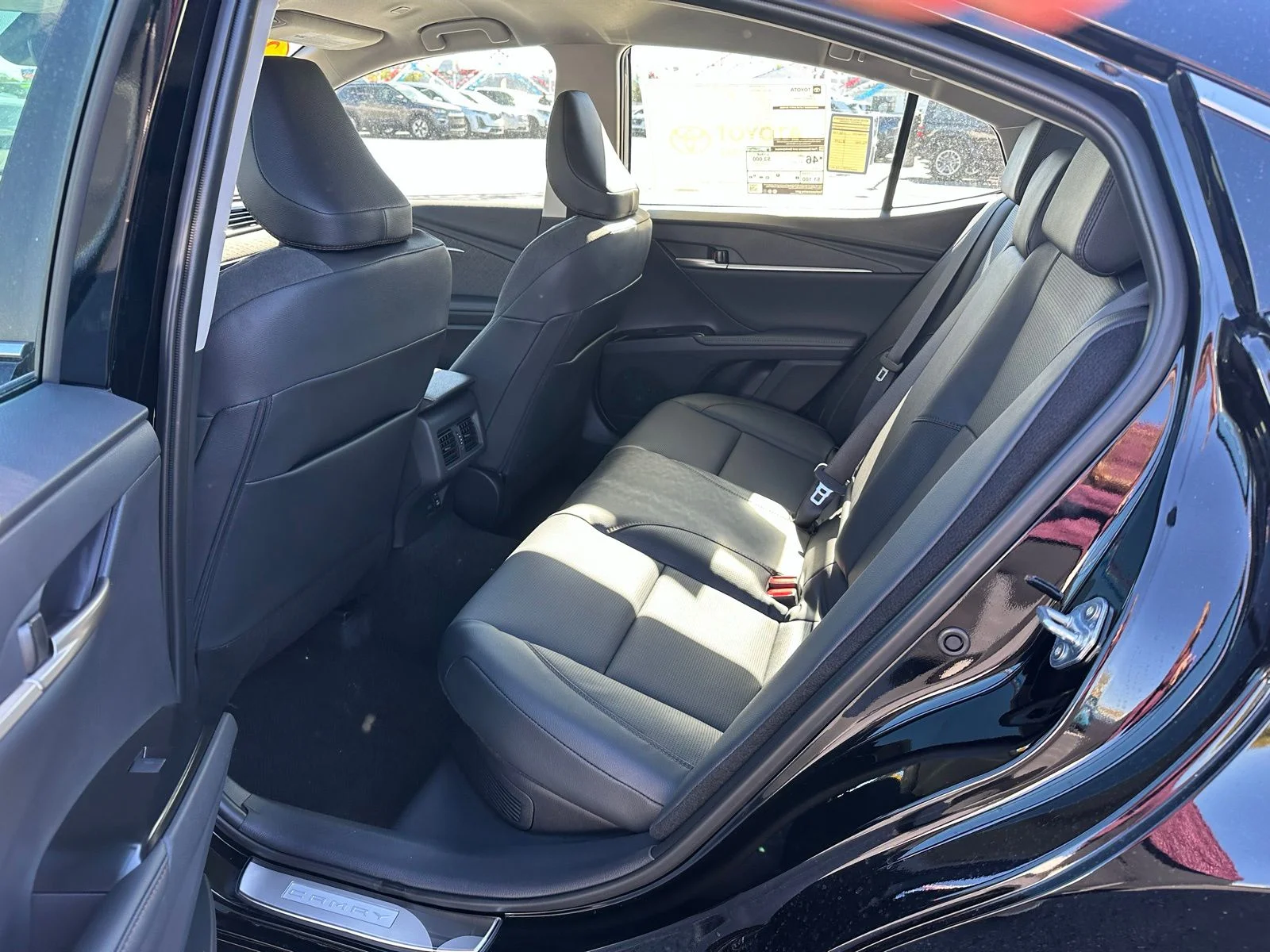 2026 Toyota Camry XLE - Photo 18
