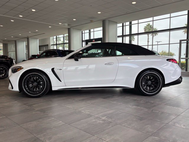 New 2026 MANUFAKTUR Moonlight White Metallic Mercedes-Benz AMG® CLE 53 4MATIC+ Cabriolet image 45