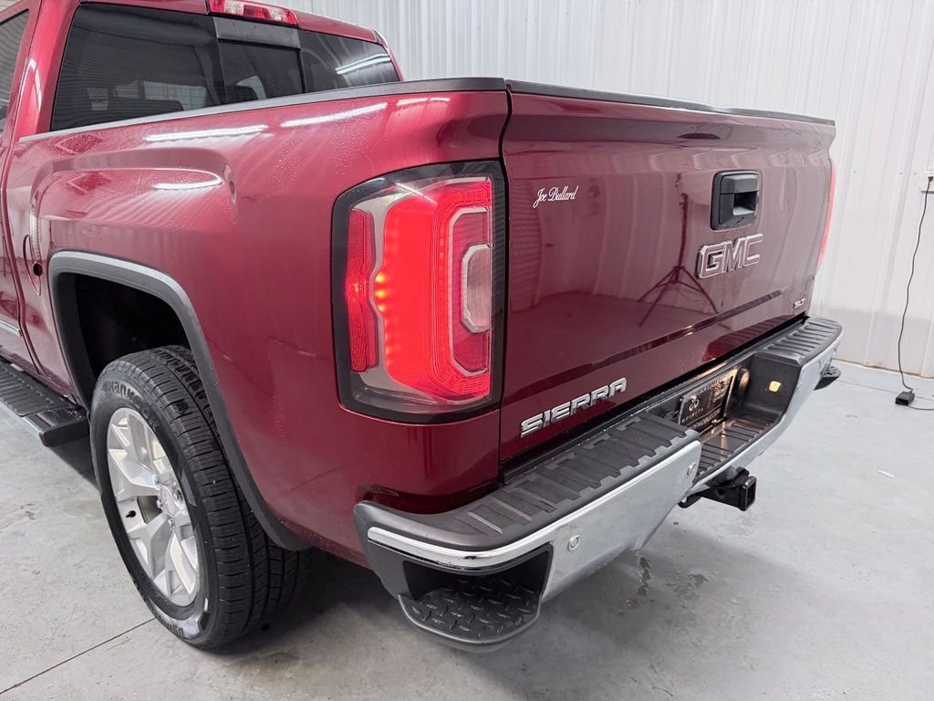 Used 2018 Red GMC SLT image 31