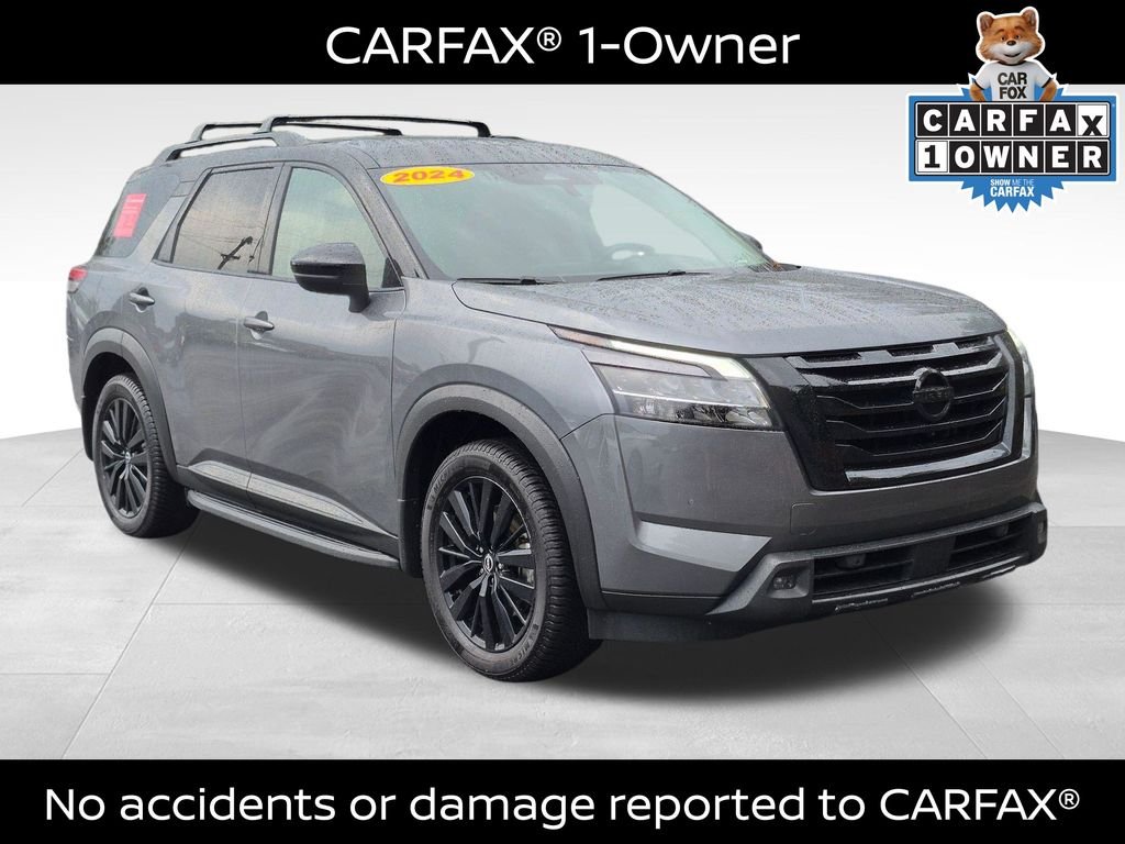 Certified Used 2024 Gun Metallic Nissan Platinum image 5