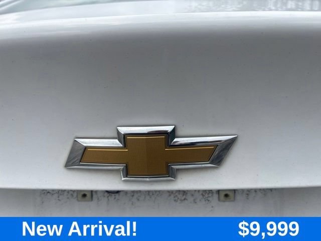Used 2017 SUMMIT WHITE Chevrolet LS image 17