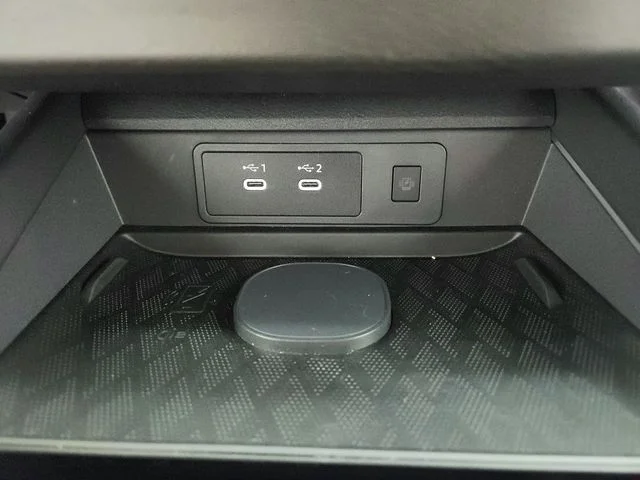 Used 2026 Gray Nissan Platinum image 40