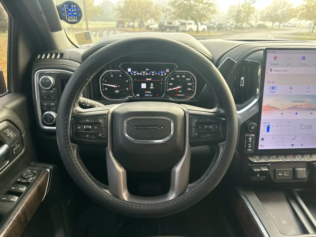 Used 2021 Cayenne Red GMC Denali image 21