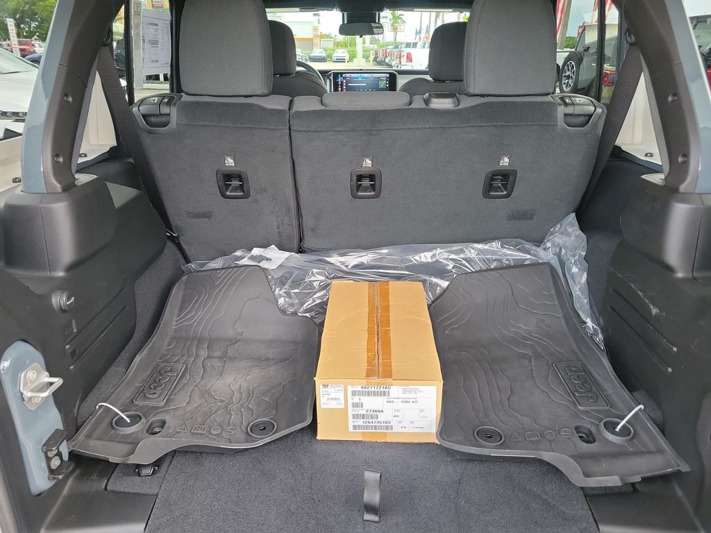 2025 Jeep Wrangler 4-Door Sport S - Photo 11
