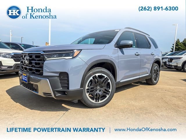 2026 Honda Pilot Touring Blackout AWD's photo