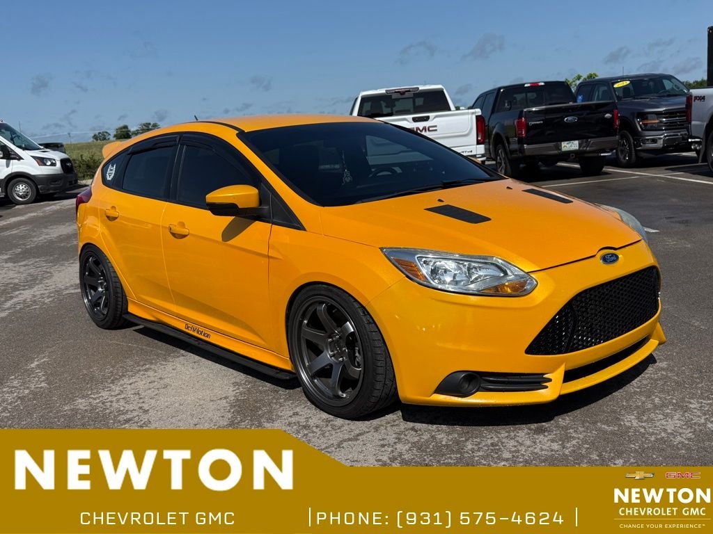 2013 Ford Focus 5 Door Hatch ST's photo