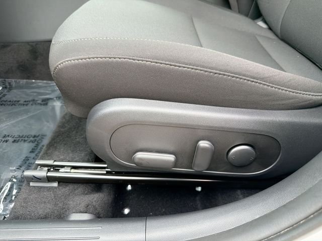 Certified Used 2025 White Hyundai SEL image 16