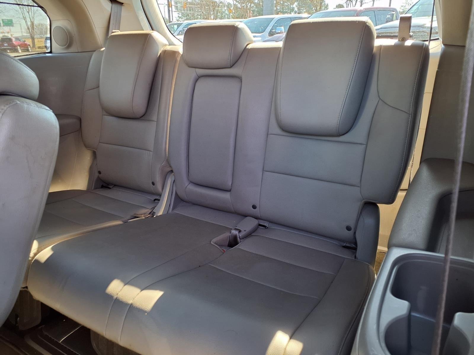 Used 2015  Honda  image 27