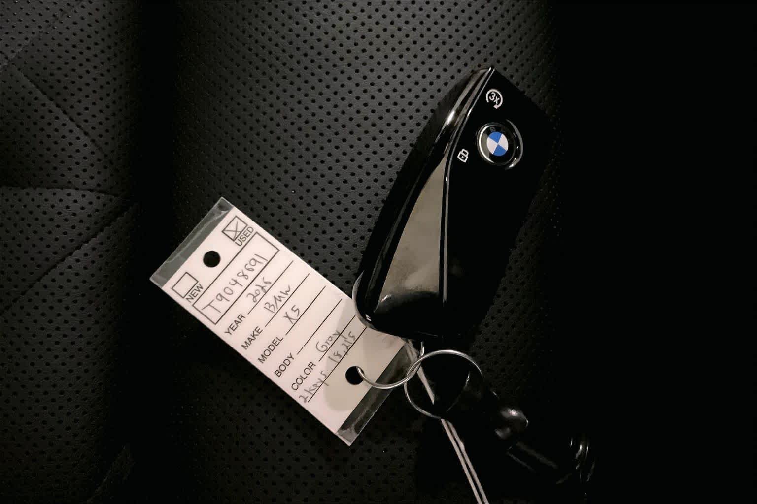 Certified Used 2026 GREY BMW xDrive40i image 14