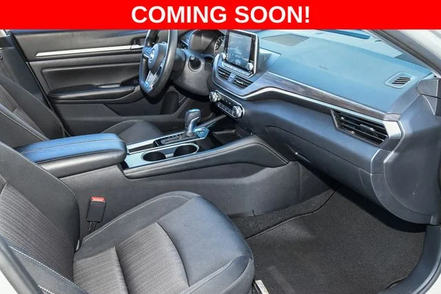 Used 2023 Silver Nissan 2.5 SV image 23