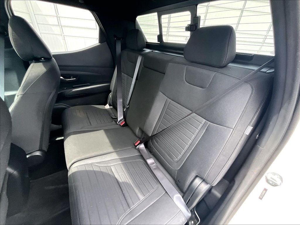 Used 2024 Atlas White Hyundai SEL image 15