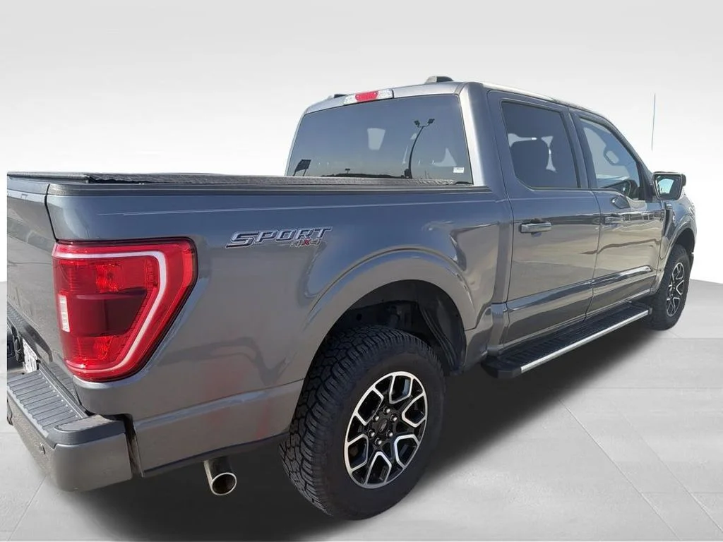 Used 2023 Gray Ford XLT image 32
